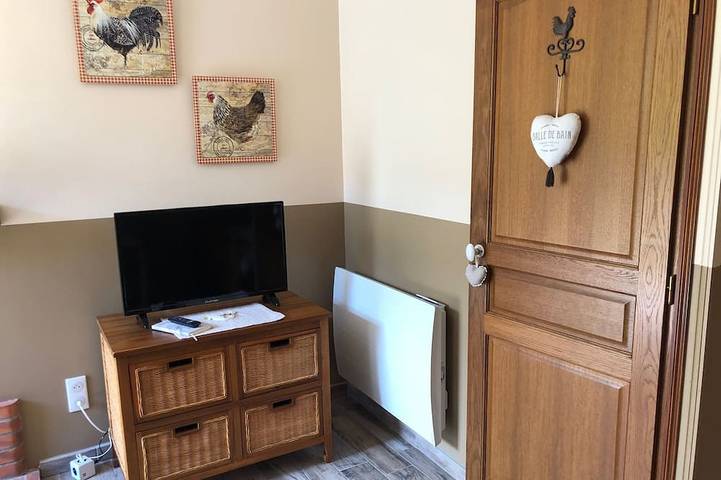 Chambre et table d'hôtes d'Albertine près de Sancerre Guédelon et St Fargeau in Léré, Région de Bourges