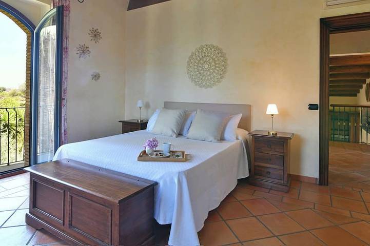 Villa Biddizza an oasis of peace and relaxation in Acireale, Catania Provinz