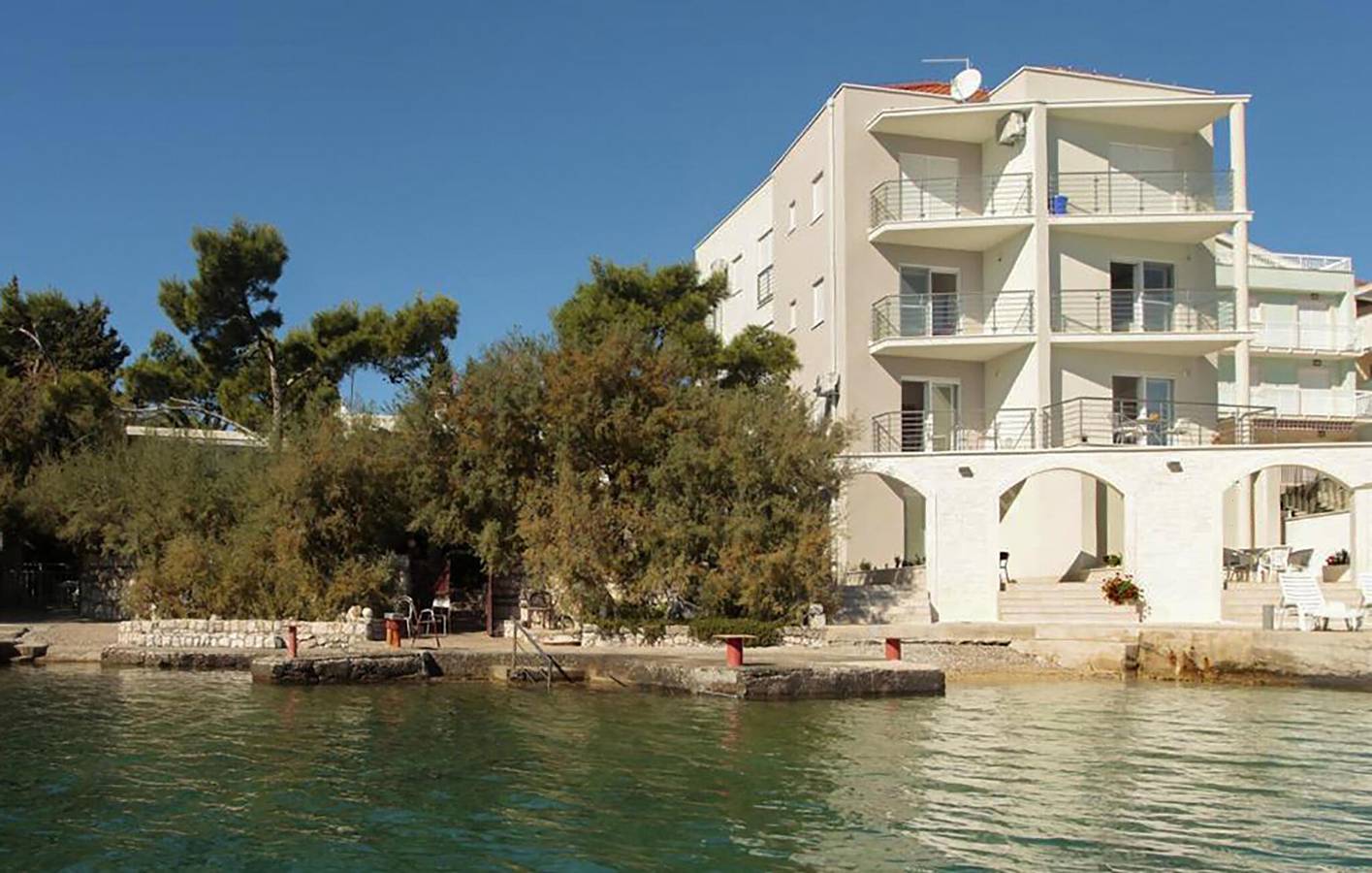 Ganze Ferienwohnung, Apartment mit Meerblick, Terrasse, WLAN und Parkplatz – 1,5 km zum Strand in Klek, Dubrovnik-Neretva