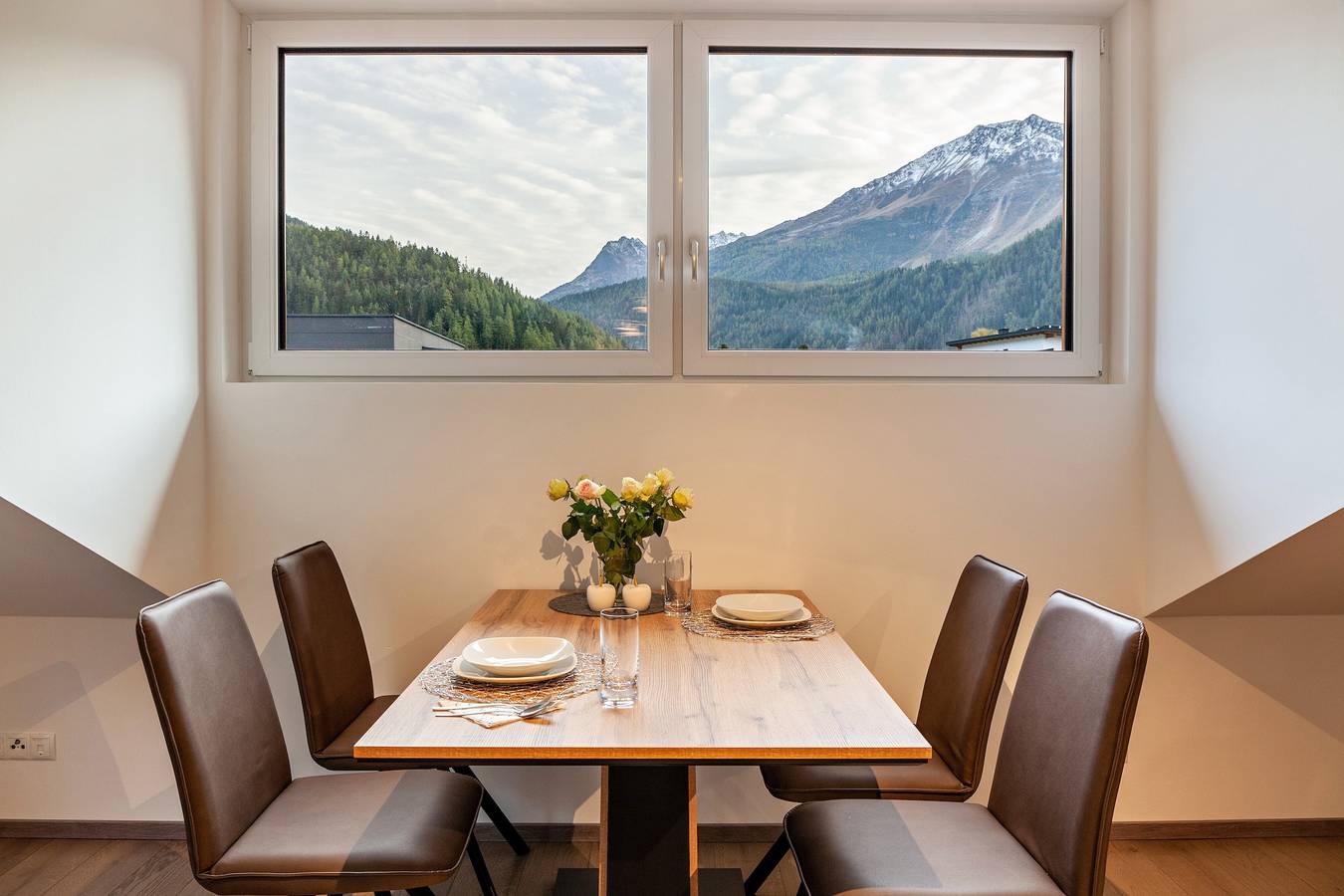 Ganze Wohnung, Ferienwohnung 'Bens Auszeit Top 6' mit Bergblick, Balkon und Wlan in Stubaier Alpen, Umhausen