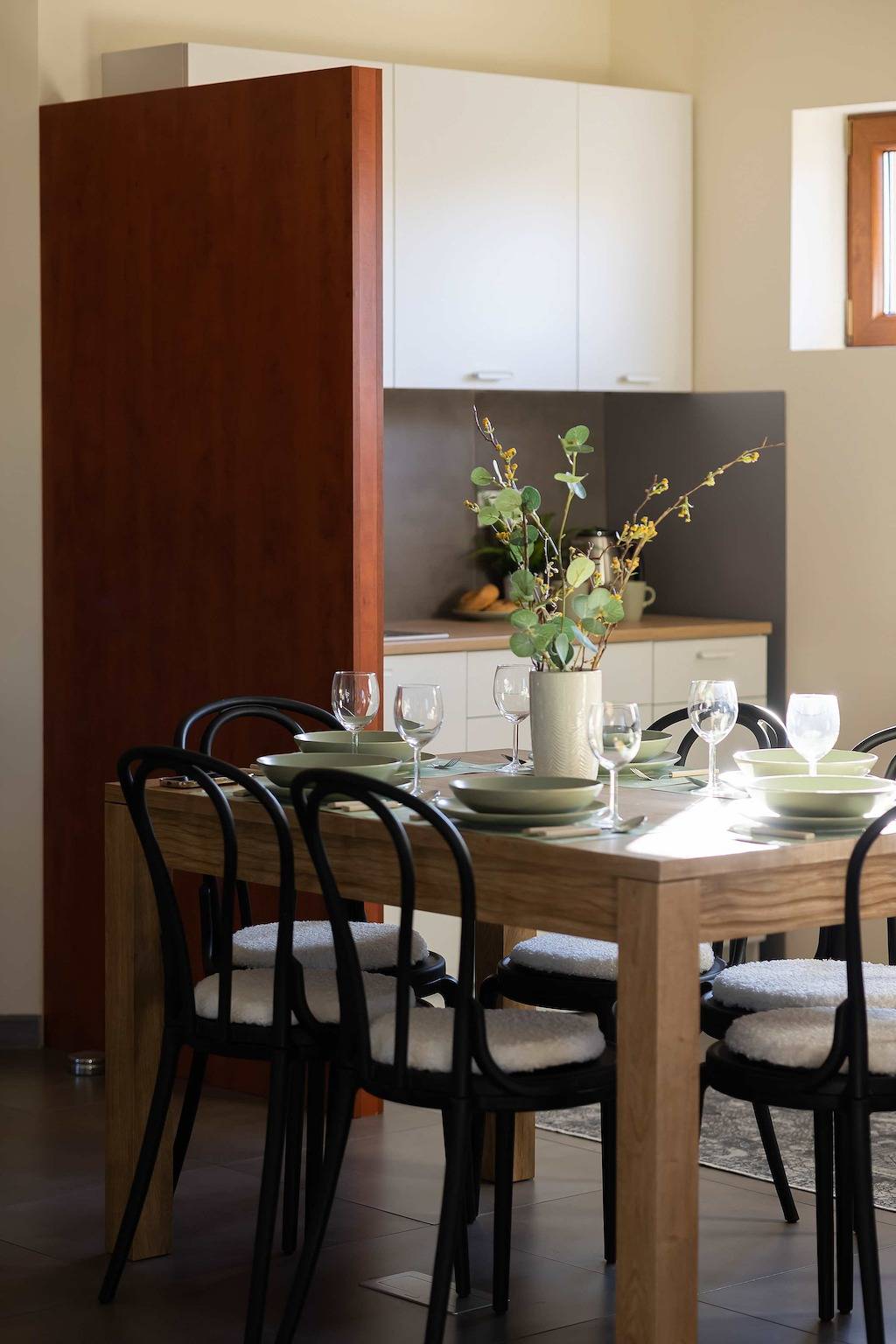 Gidzinskiego 42A Warszawa | Spacious 3-bedroom House | Excellent Location Near the Airport in Varsovie, Mazovie