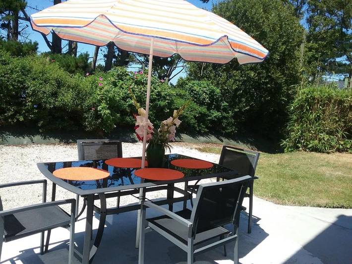 Location de vacances pour 4 personnes, avec Terrasse ainsi que Jardin et Vue dans Plage Vougot Plouguerneau