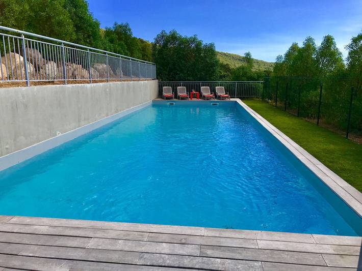 Location de vacances pour 6 personnes, avec piscine ainsi que jardin et terrasse à Bonifacio - 4