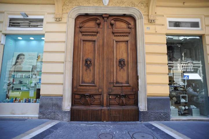 Chambre d’hôte pour 4 personnes, avec vue et balcon, animaux acceptés à Naples - 2
