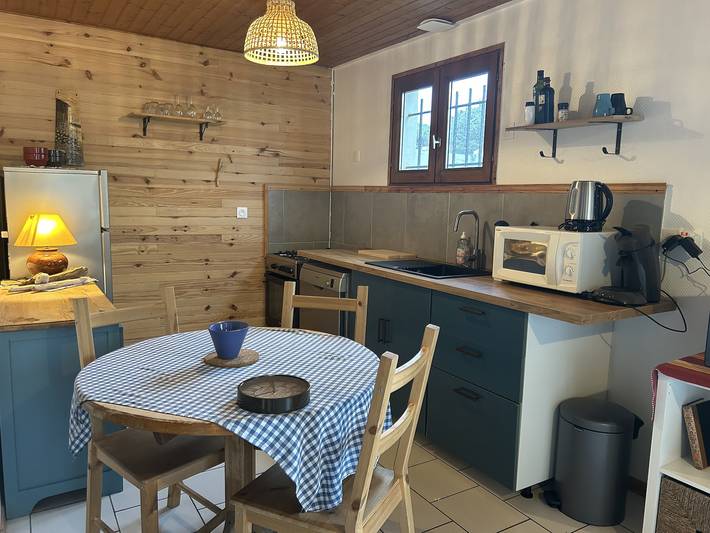 Gîte pour 4 personnes, avec terrasse et jardin à Lacanau - 2