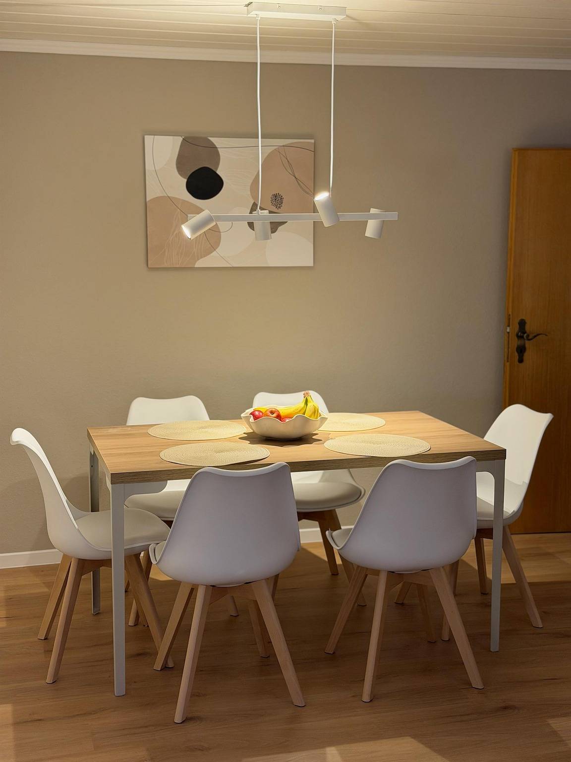 Apartamento vacacional entero, Appartement/Fewo, Dusche und Bad, Wc, Nichtraucher in Zerf, Landkreis Trier-Saarburg