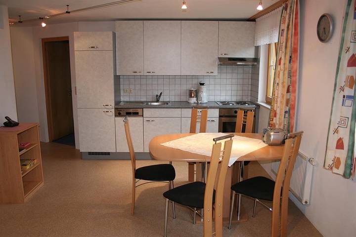 Ganze Ferienwohnung, Große Ferienwohnung (2-4 Personen) in Sonntag, Bezirk Bludenz