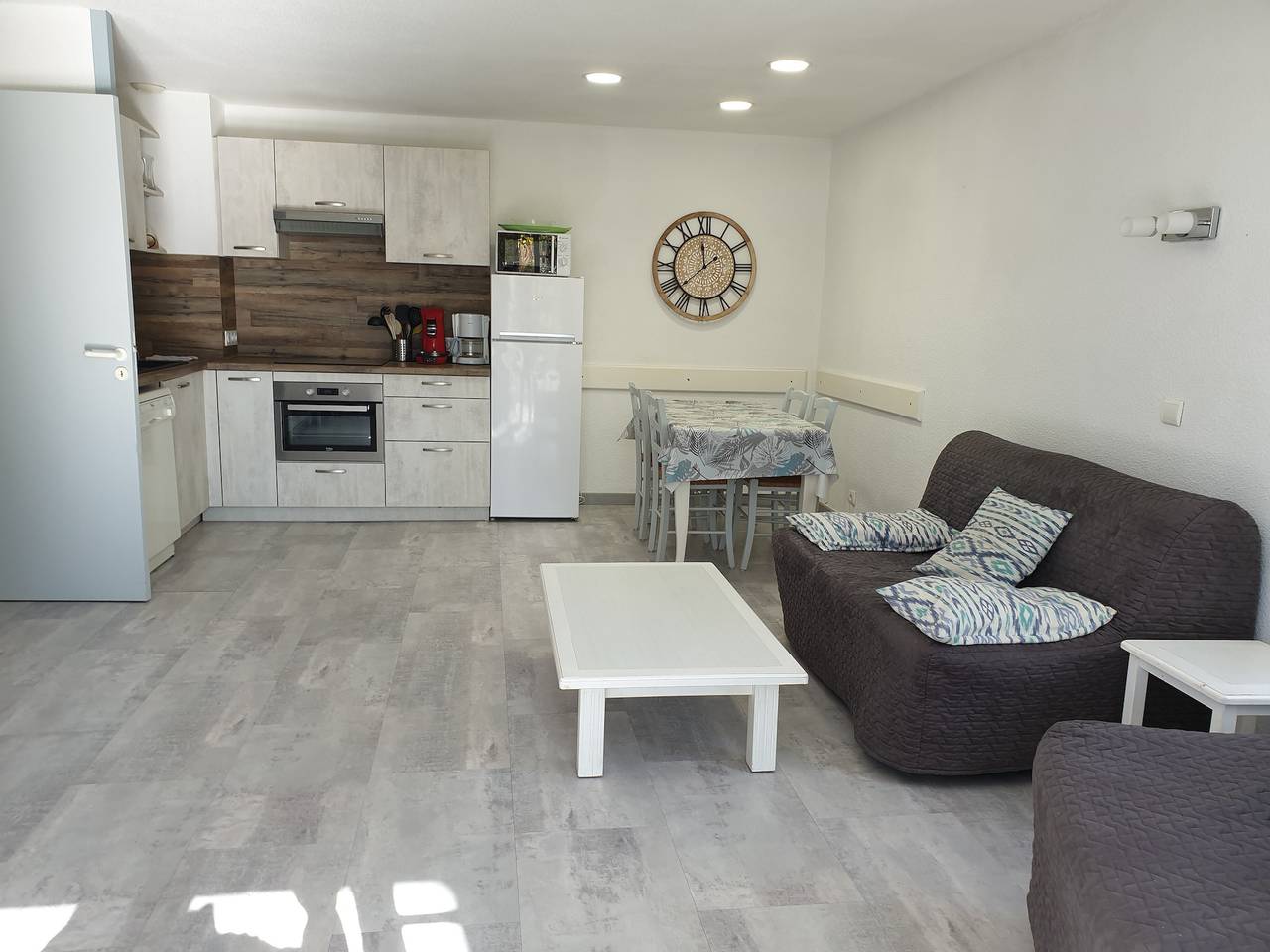 Ganze Wohnung, Apartment 'Bordaberry' mit Gemeinschaftspool, privater Terrasse und Wlan in Urrugne, Bayonne und Umgebung