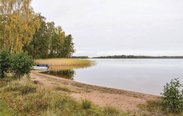 Hus för 8 Personer med trädgård in Bolmen
