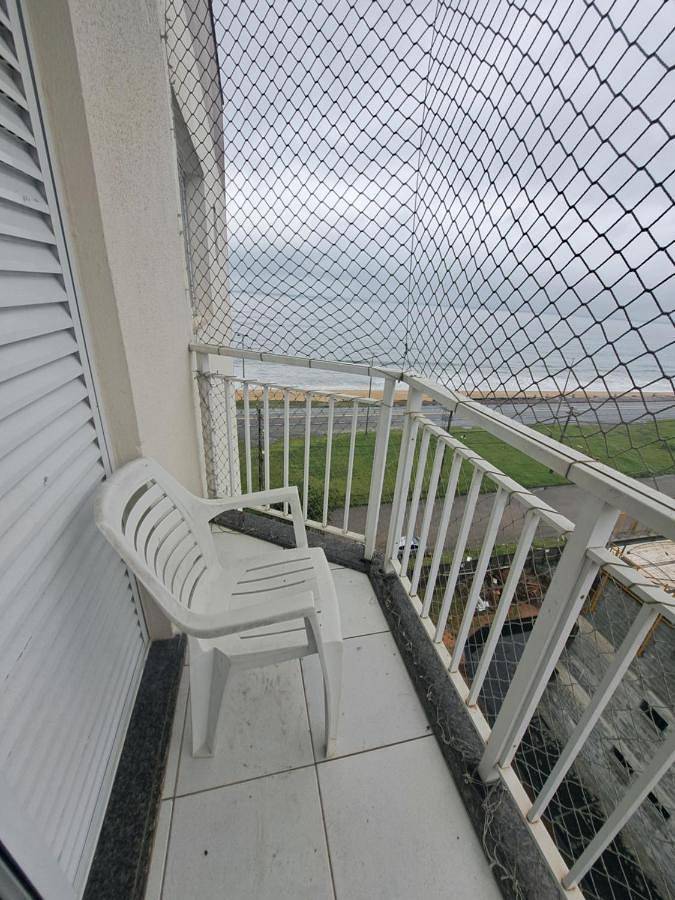 Casas e apartamentos de temporada para 5 pessoas, com vista e jardim em Caraguatatuba