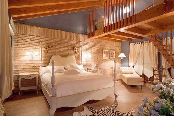 Hotel for 2 people, with balcony and view - 1