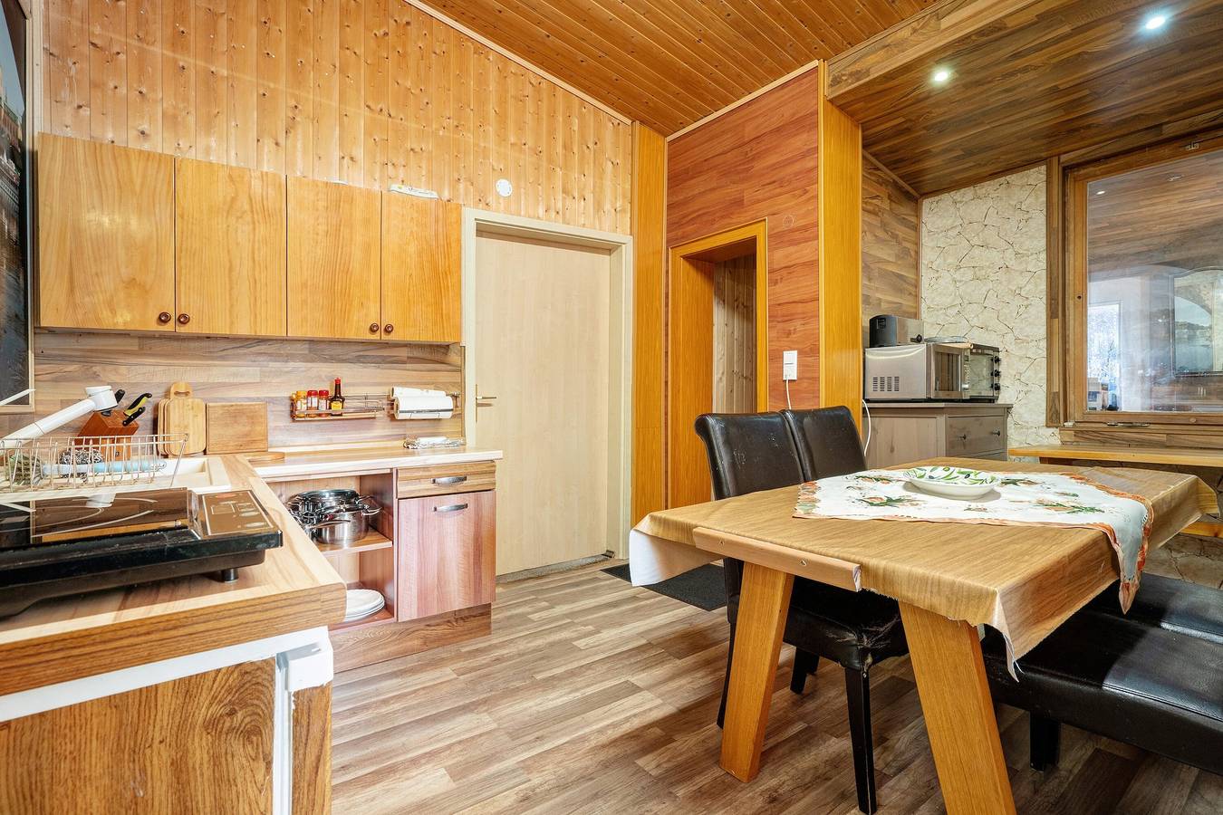 Ganze Wohnung, Ferienwohnung 'Einzimmerwohnung Im Haupthaus' mit Gemeinschaftspool, gemeinsamer Terrasse und Wlan in Naturpark niederlausitzer heidelandschaft (Brandenburg)