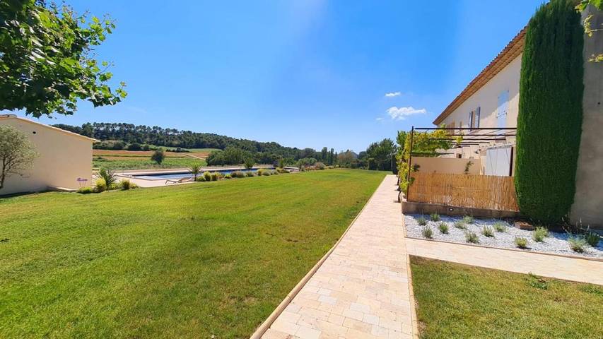 Gîte pour 4 personnes, avec terrasse et vue à La Bastide-des-Jourdans - 4