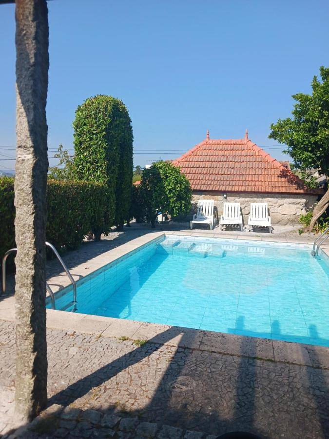 Casa de férias para 6 pessoas, com Terraço e Jardim e ainda Piscina and Vista em Paredes
