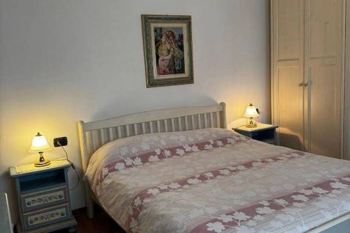 Ganze Wohnung, Cozy mountain apartment near Cortina, up to 5 guests in Pieve di Cadore, Östliche Dolomiten