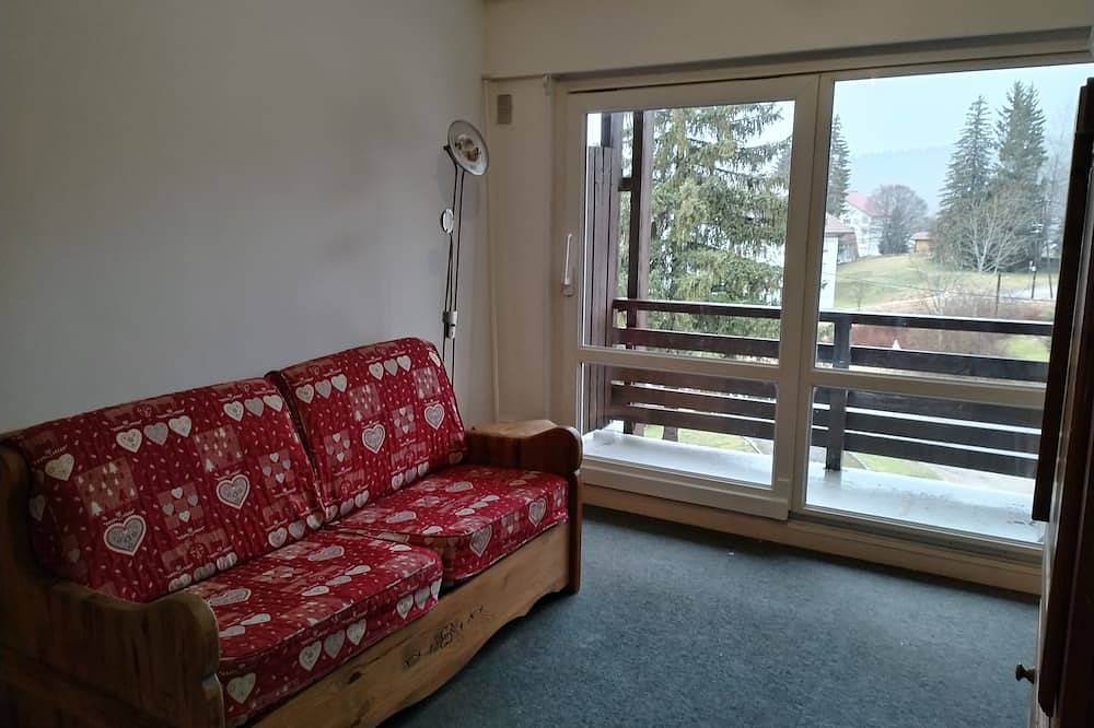Apartamento entero, Studio Dans Résidence Avec Piscine Couverte in Les Rousses, Parc naturel régional du Haut-Jura
