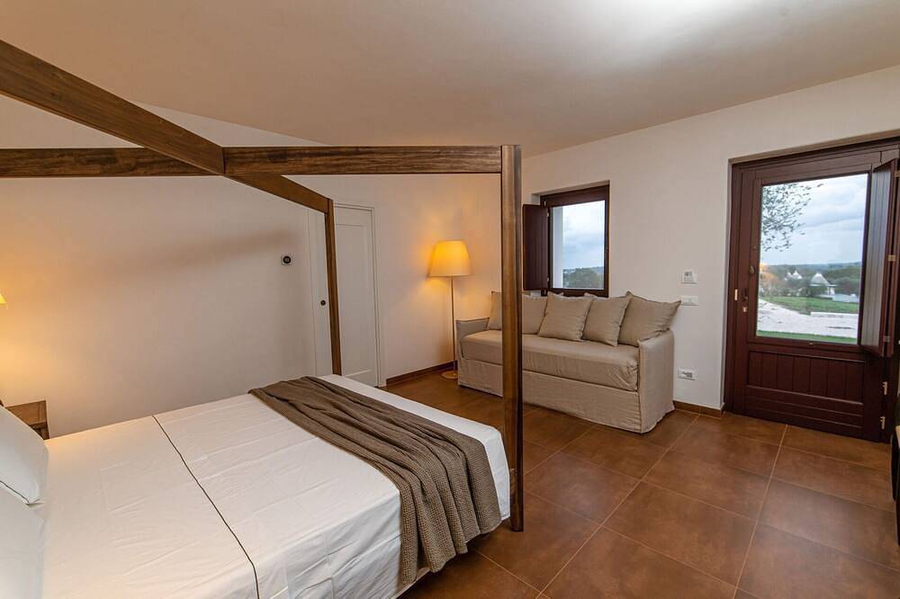 Double Room with 1 Sofa Bed (up to 3 people). in La Fica, Salento