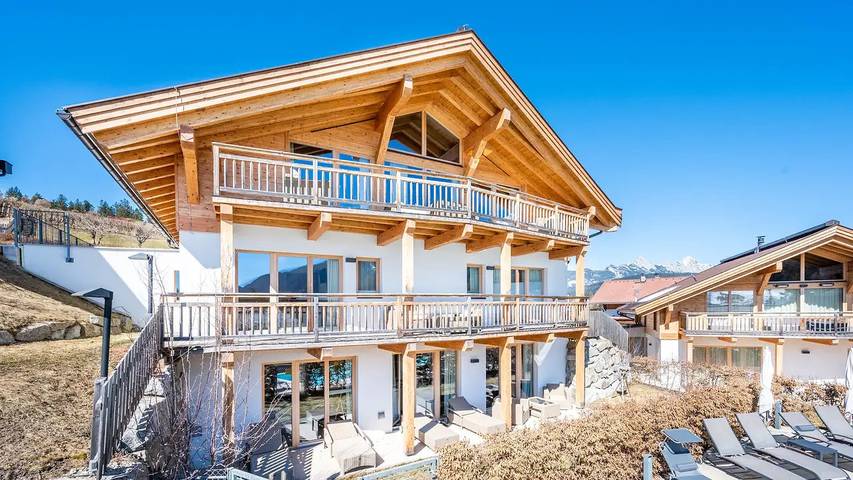 Hütte für 6 Personen, mit Garten und Sauna sowie Whirlpool und Terrasse in Seefeld in Tirol