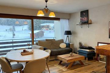 Gîte pour 4 personnes, avec balcon à Prémanon