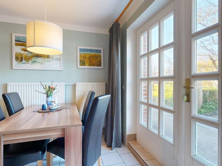 Ferienwohnung für 6 Personen, mit Terrasse, kinderfreundlich in Lancken-Granitz - 4