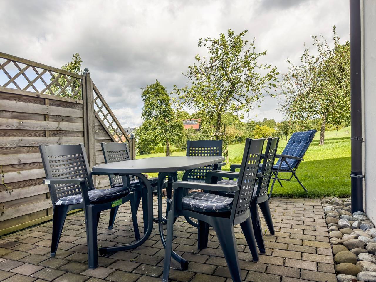 Ganze Wohnung, Gemütliche Ferienwohnung 70 m² mit privater Terrasse in Ravensburg, Region Bodensee-Oberschwaben