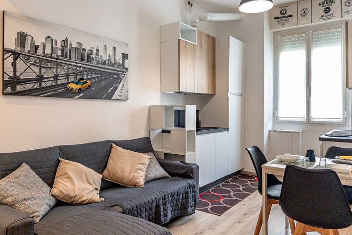 Appartamento intero, [Savona Old Town] Cruises 10 mins • Free Wifi in Savona (Città), Savona