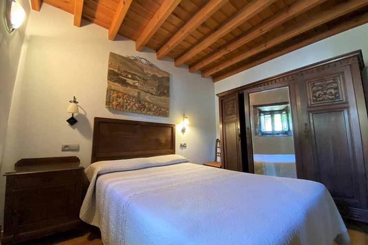 Rural Typical Asturias'S Home in Parres, Costa Verde (Spanien)