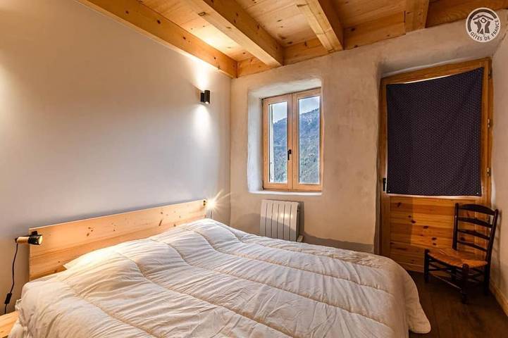 Location de vacances pour 12 personnes, avec jardin et balcon à Queige - 3