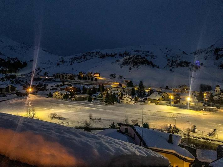 Gîte pour 4 personnes, avec Terrasse et Piscine ainsi que Sauna et Vue à Bivio