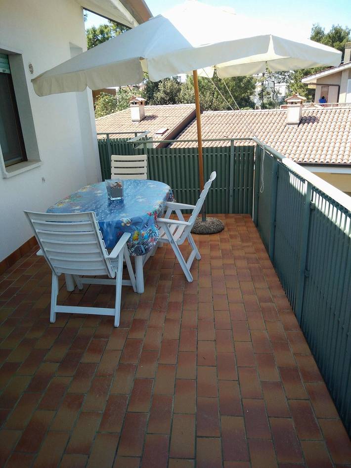 Ferienwohnung für 4 Personen, mit Balkon/Terrasse und Ausblick in Grado Pineta
