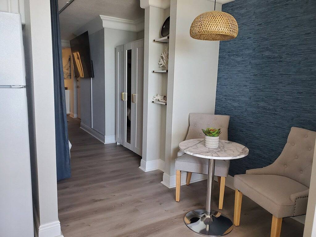 Ganze Wohnung, Beautiful Oceanfront 1 Bedroom Condo - Open Pools in Daytona Beach, Florida