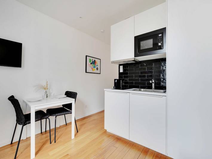 Apartamento entero, Estudio elegante y acogedor - 2P - Nanterre in Nanterre, Altos del Sena