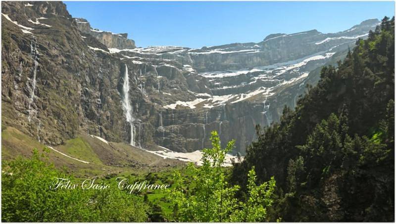 Gîte pour 10 personnes, avec Balcon ainsi que Terrasse et Vue à Gavarnie