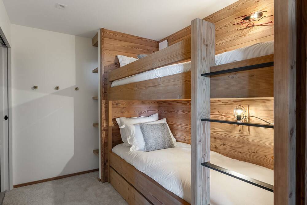 Entire apartment, New Ski-In Ski-Out Apartment in Courchevel 1850 with Pool and Spa Access in Courchevel 1850, Saint-Bon-Tarentaise