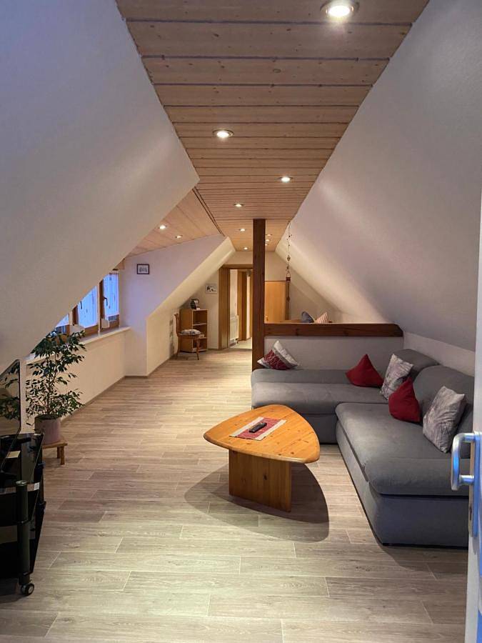 Ferienwohnung für 5 Personen, mit Garten und Ausblick