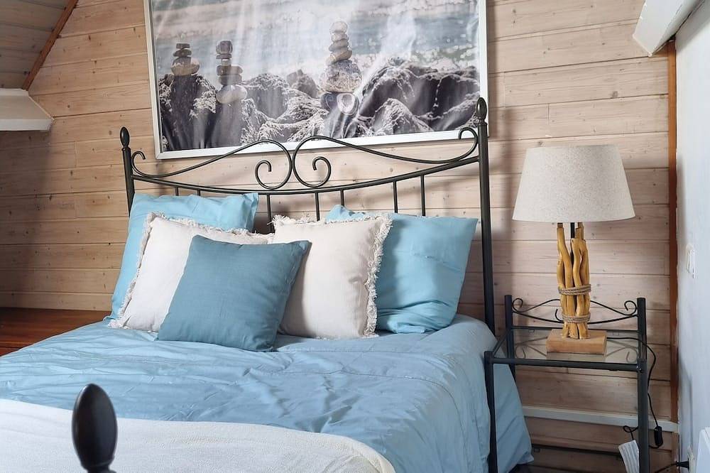 Entire apartment, Apartment T3 Cosy - Unique sea view in Camaret-sur-Mer, Châteaulin region