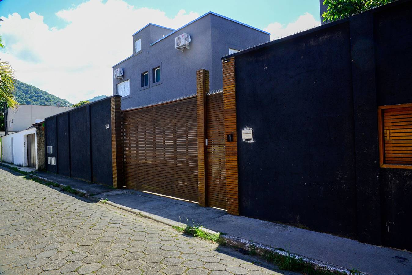 Casa c/ Piscina a 150m da Praia de Boiçucanga in São Sebastião, Região Metropolitana do Vale do Paraíba e Litoral Norte