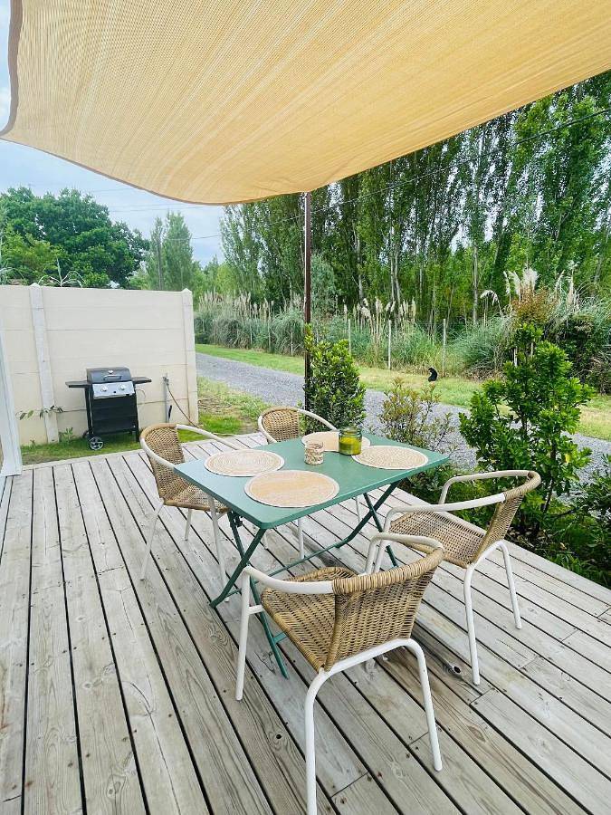Location de vacances pour 4 personnes, avec jardin et vue à Izon - 2