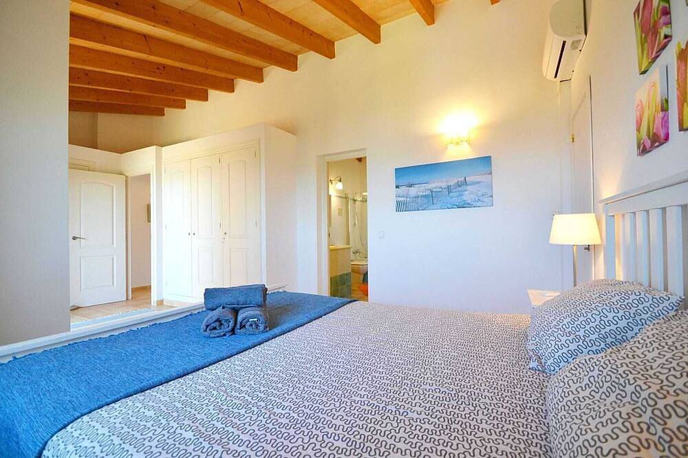 Hütte in Mallorca am Sandstrand in Colònia de Sant Pere, Artà