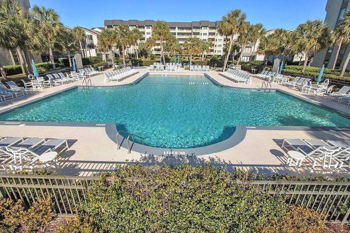Holiday rental for 8 people, with hot tub and balcony in Hilton Head Island