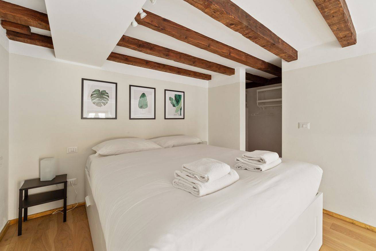 Apartamento entero, Castaldi 5 Mi   in Milán, Provincia de Milan