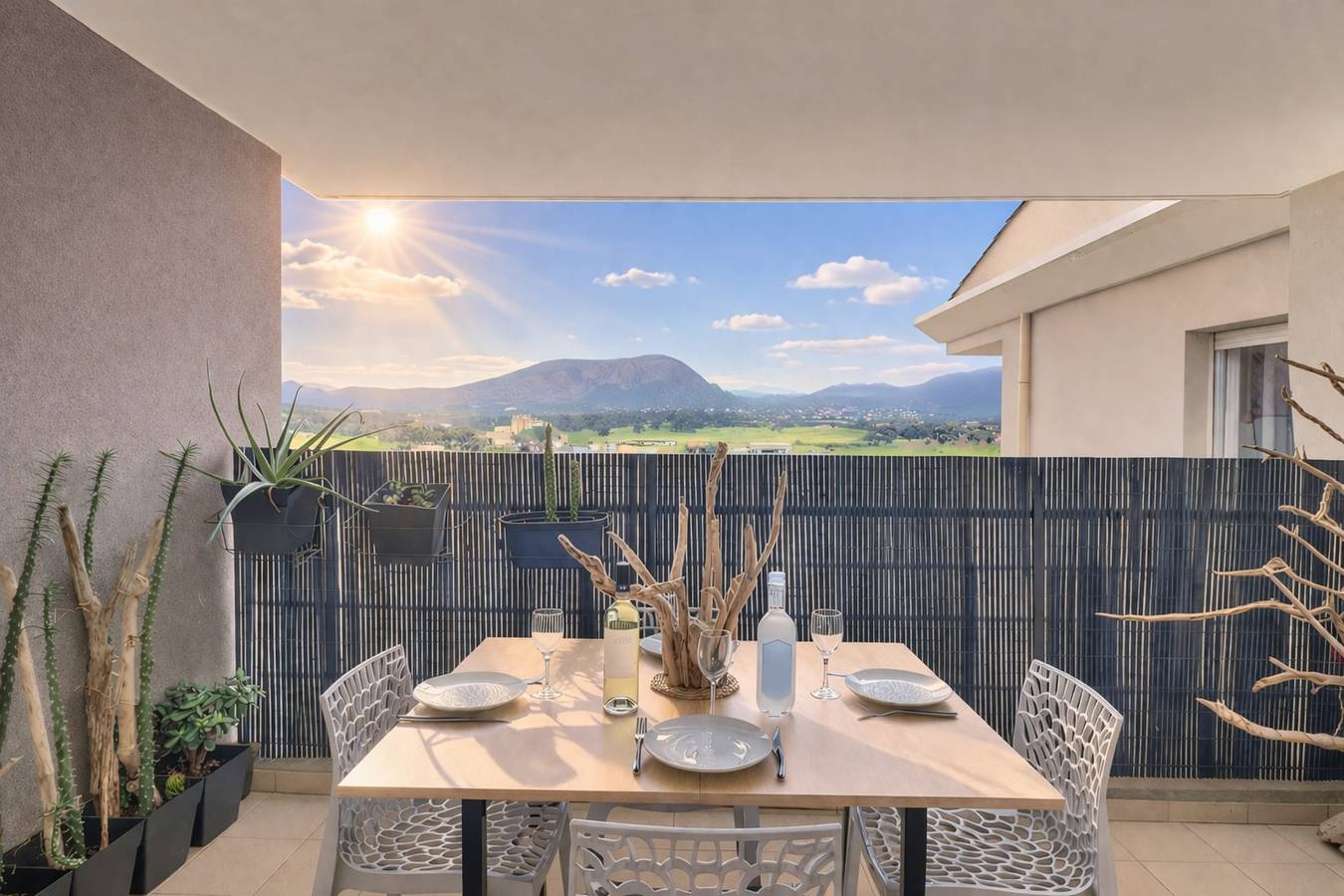 Apartamento entero, Tropical Escape - Mountain View & Terrace in Sarrola-Carcopino, Region de Ajaccio