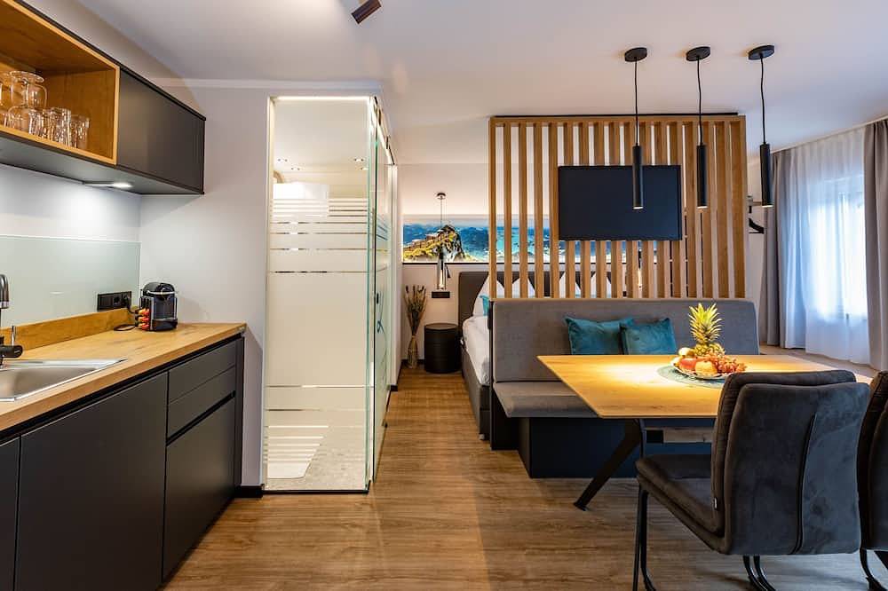 Ganze Wohnung, Ferienwohnung 2 - Two (Studio) - Seegut Kübler in Unterach am Attersee, Mondsee & Irrsee