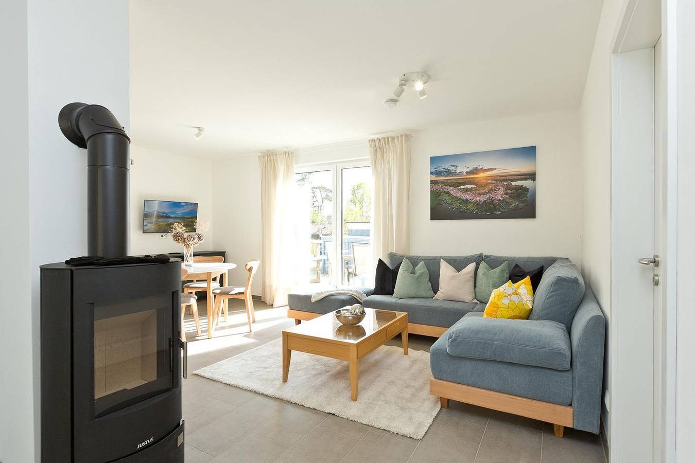 Ganze Wohnung, Komfortable Ferienwohnung - Haus an der Sonne Eg 107 - mit Terrasse & Sauna in Röbel, Müritz