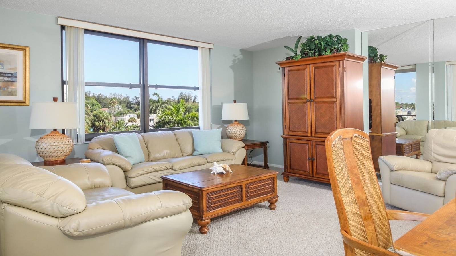 Entire apartment, Perfect 2 Bedroom Apartment on The Anchorage, Siesta Key Apartment 1014 in Siesta Key, Sarasota County
