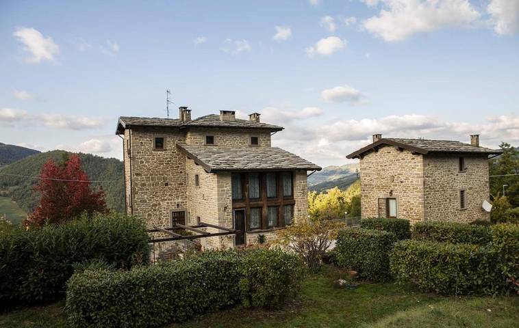 Gîte pour 2 personnes, avec terrasse et vue à Castiglione dei Pepoli