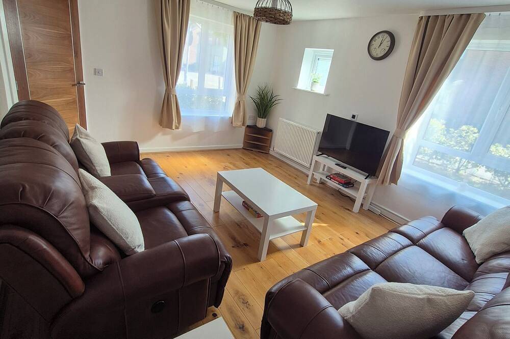 Stylish 3-Bedroom House in Kingston Upon Hull – Perfect for Families & Groups in Kingston-upon-Hull, Yorkshire and the Humber