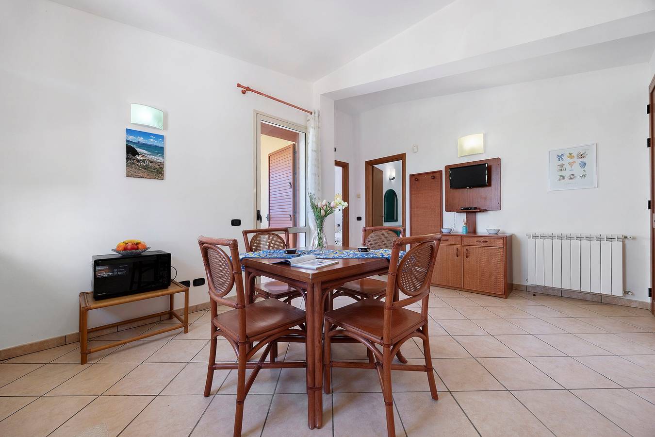 Appartement entier, Appartement 'Casa Onda Azzurra' avec vue mer, Wi-Fi et climatisation in Spiaggia di Balestrate (Balestrate), Balestrate
