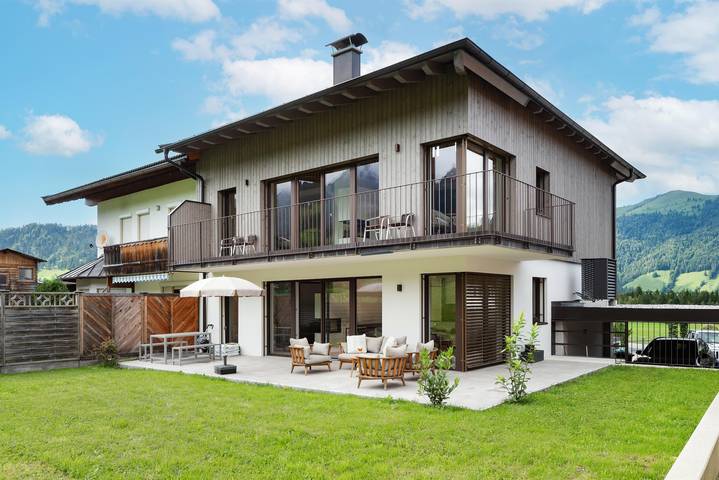 Hütte für 4 Personen, mit Terrasse und Garten in Walchsee