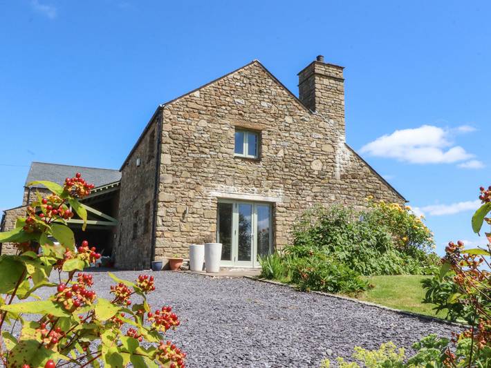 Log cabin for 4 people, with garden in Ribble Valley